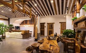 Zhangjiajie Yueting Eco Inn